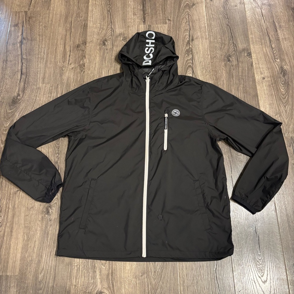 DC Men's Black Windbreaker with White Accents size XXL (Small Repair)